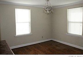 5th image of 703 Smyre Dr
