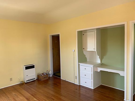3rd image of 4617 Eagle Rock Blvd