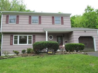 12 Kings Rd, East Brunswick, NJ 08816