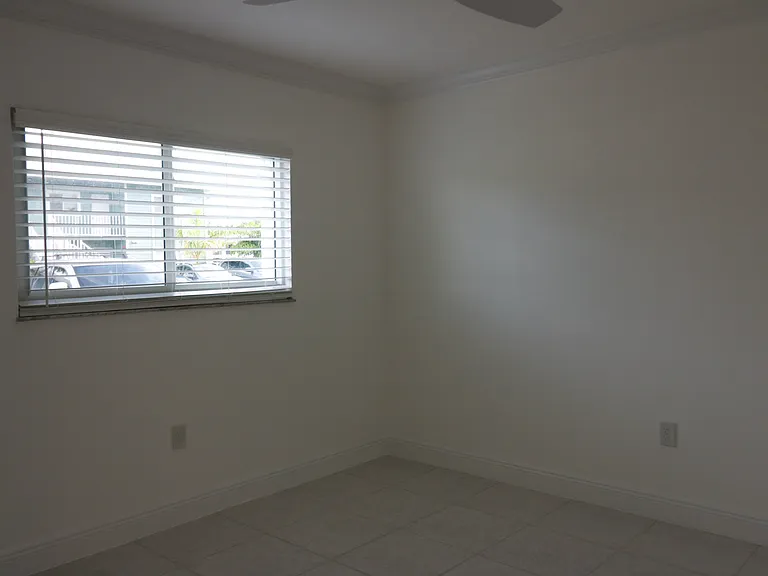 Cypress Way E — Photo 22