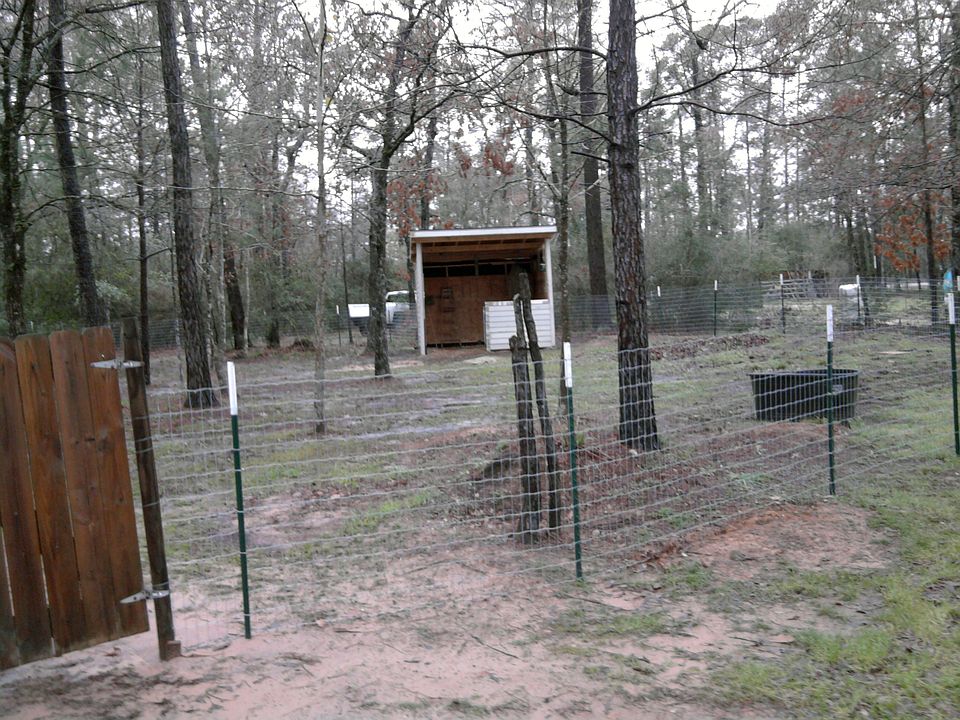 2nd image of 24224 Glenwood Blvd
