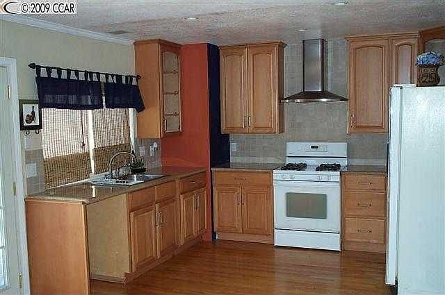 2nd image of 4195 Asimuth Cir