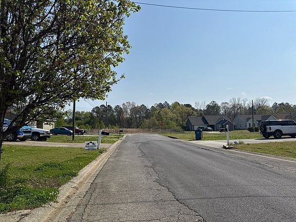 5th image of 49 Atwood Dr NW