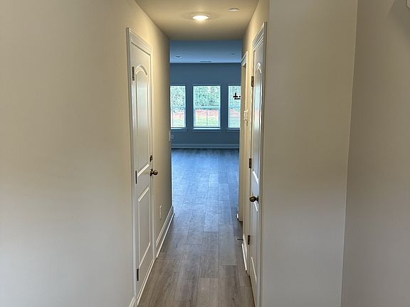 3rd image of 204 Douglas Bend Rd #1604