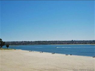 4267 Lamont St #C, San Diego, CA 92109