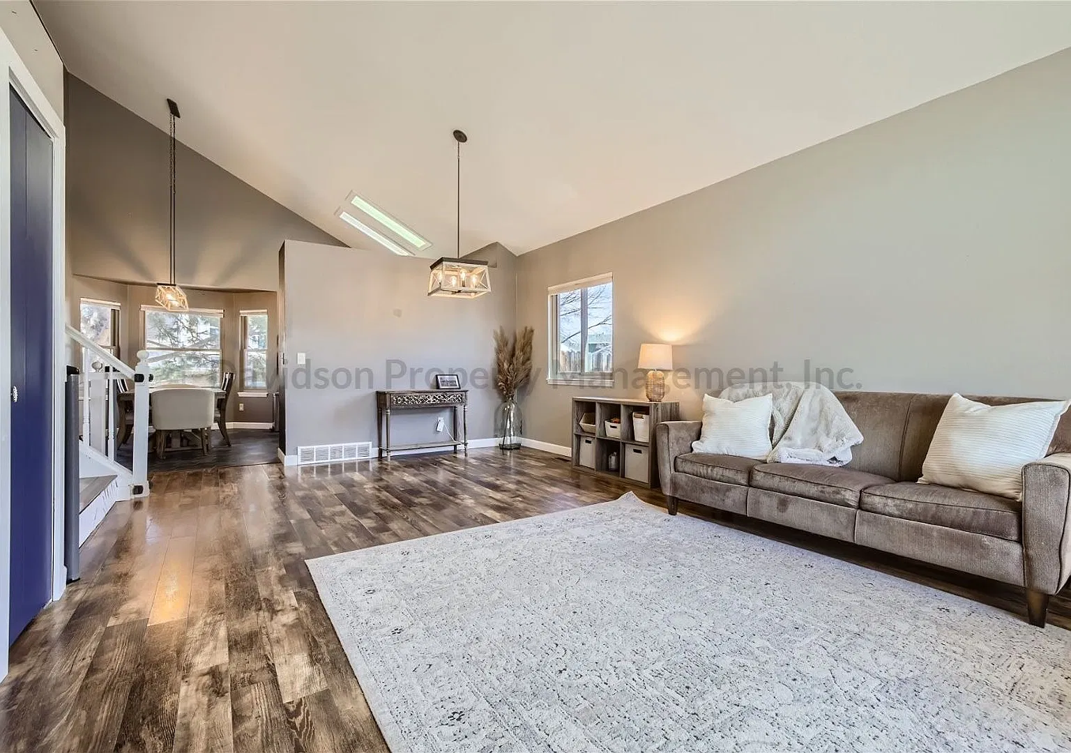Beautiful 4 Bedroom House in Briargate — Photo 2