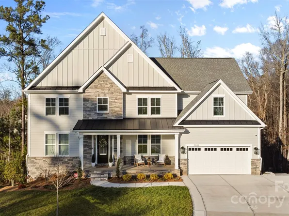 1801 Pin Oak Ct, Fort Mill, SC 29715