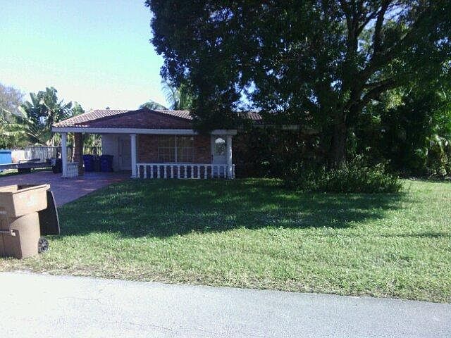 1st image of 406 NE 6th Ave