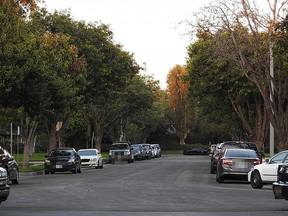 5th image of 125 E Palmdale Ave