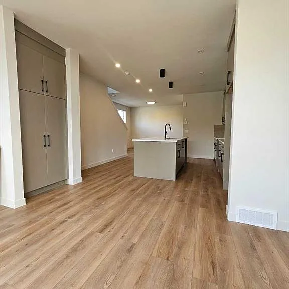 3203 14th Ave SW — Photo 13