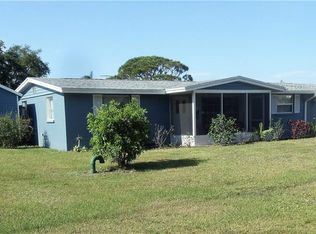 833 E 7th St, Englewood, FL 34223