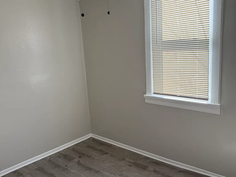 1729 S 3rd St — Photo 5