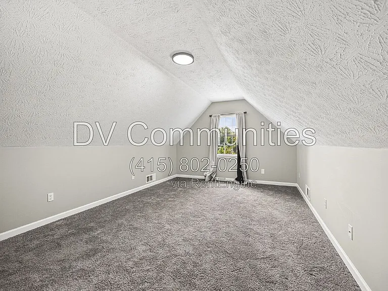 140 Coach Dr — Photo 20