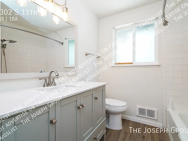 4302 S 11th St — Photo 15