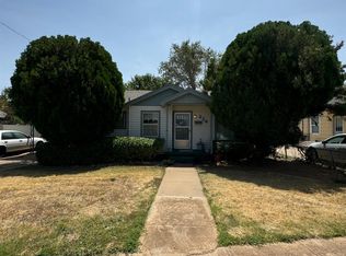 224 SE Alpine Dr, Plainview, TX 79072