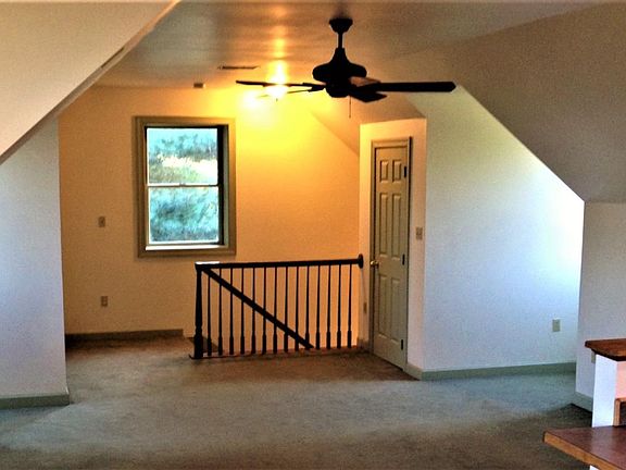 Entrance Hall / Closet