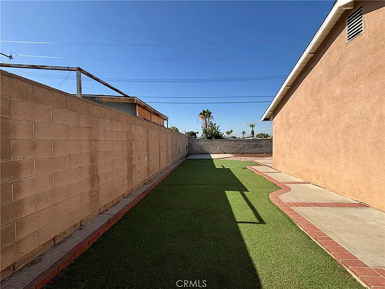 27531 Temple St — Photo 33