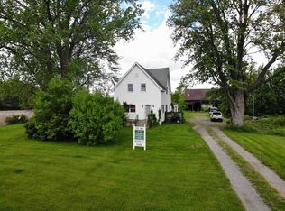 2862 W Parish Rd, Midland, MI 48642