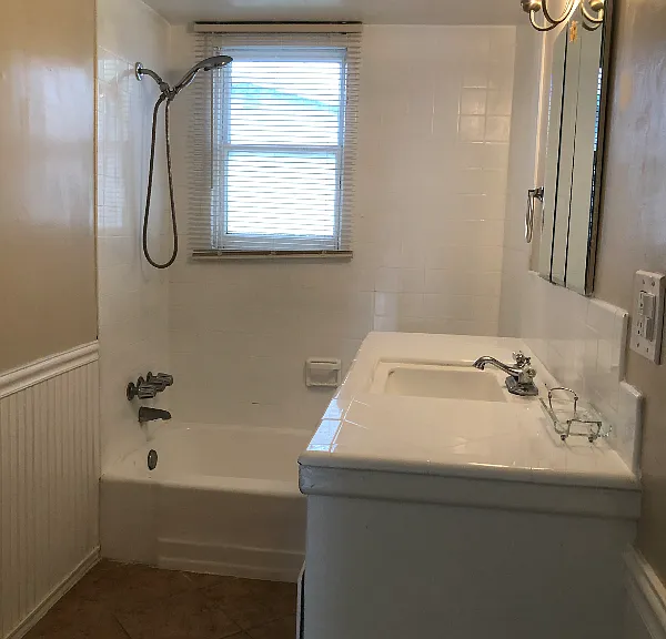5818 S Pickering Ave — Photo 3