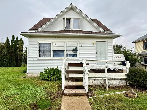 406 Bromley St, Marshalltown, IA 50158