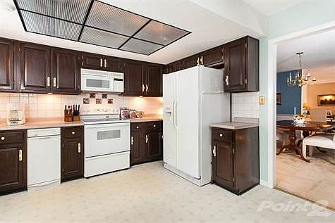 26-Basswood-Cir-web-05