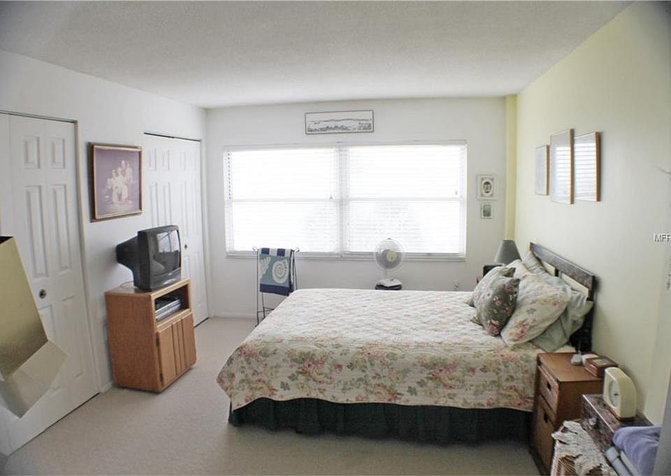 1st image of 4650 Cove Cir APT 410