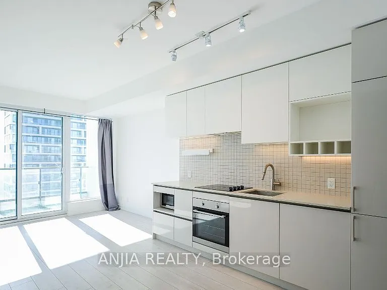 898 Portage Pkwy #2206 — Photo 8