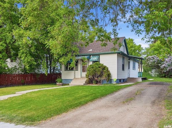 1148 K AVENUE N, Saskatoon, SK S7N 2N8