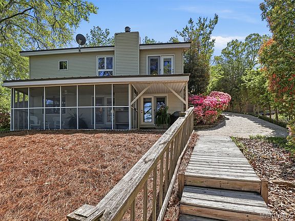 2nd image of 230 Driftwood Rd