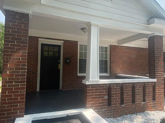 Private entrance to apartment