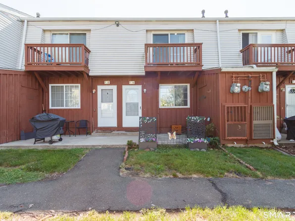 330 Short Beach Road #I4, East Haven, CT 06512