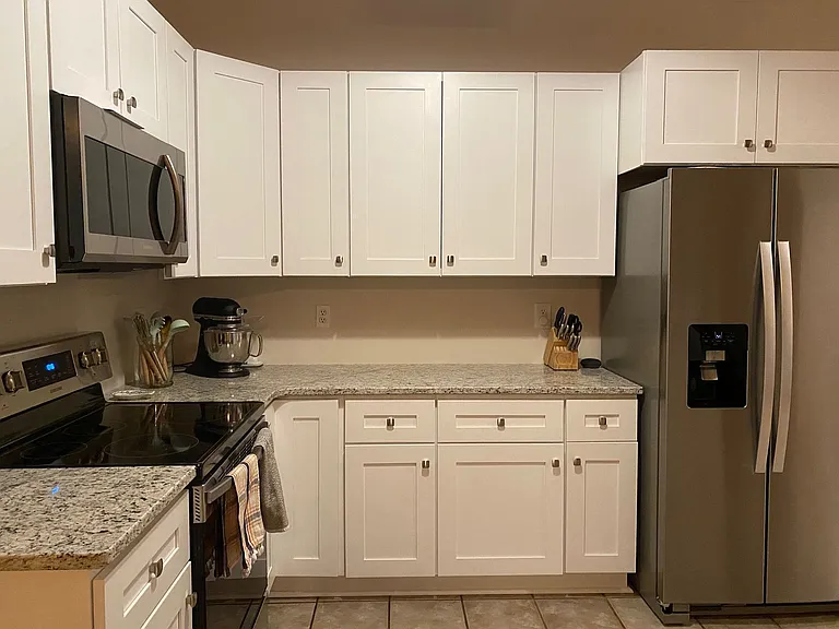 325 Malabar Way — Photo 3