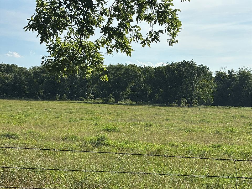 2nd image of W 370th Rd