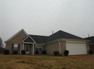35 Strawberry Field Cv, Oakland, TN 38060