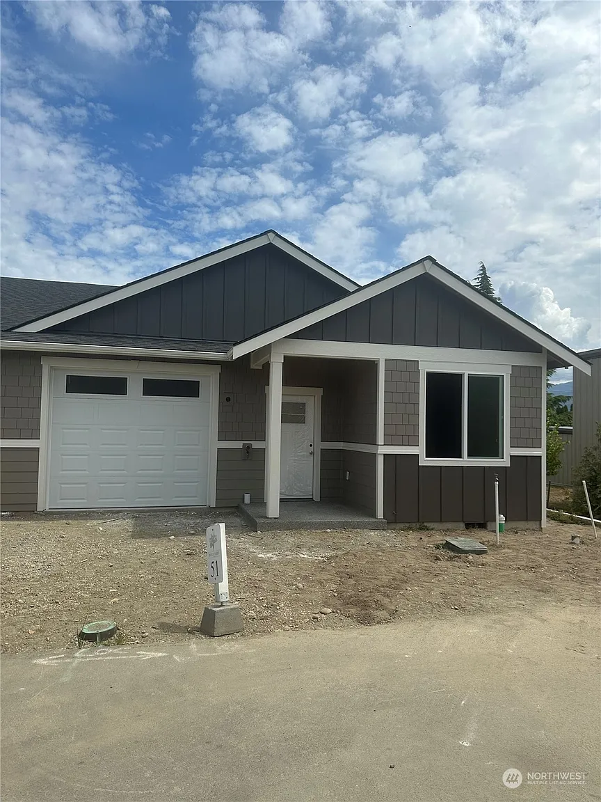 701 Parkland Loop photo 1