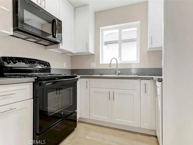 7302 N Firmament Ave — Photo 3