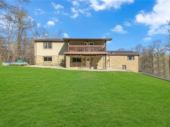 156 Chiccarello Dr, Clinton, PA 15026