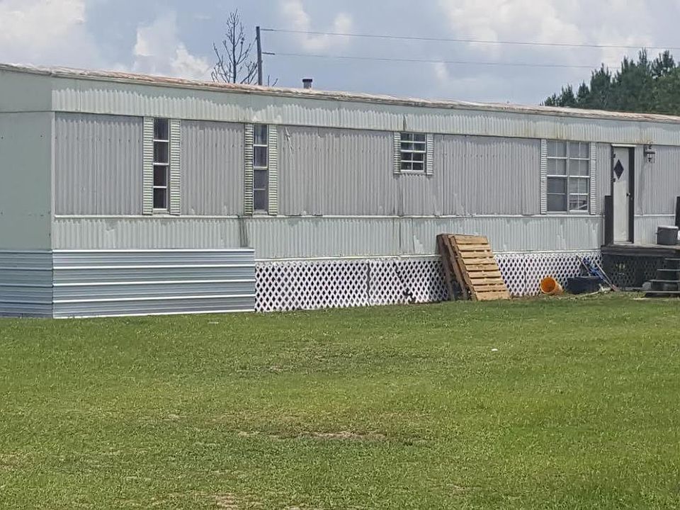 2nd image of 1836 Hagar Ave