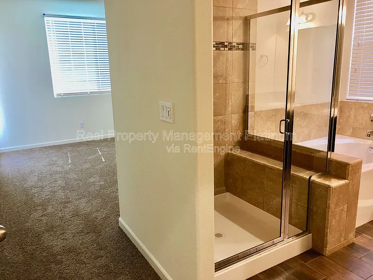 3417 Descanso Ave — Photo 5