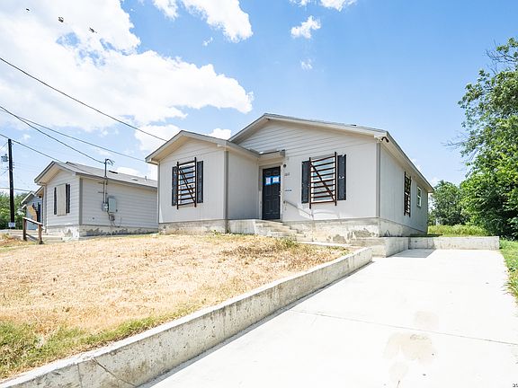 2nd image of 1011 YUCCA ST