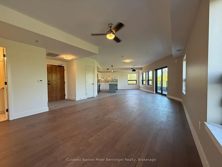 604 Queen St S #401 — Photo 10