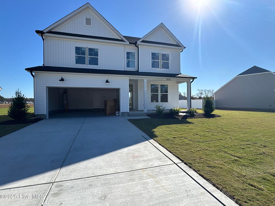 1st image of 818 Fairway Road