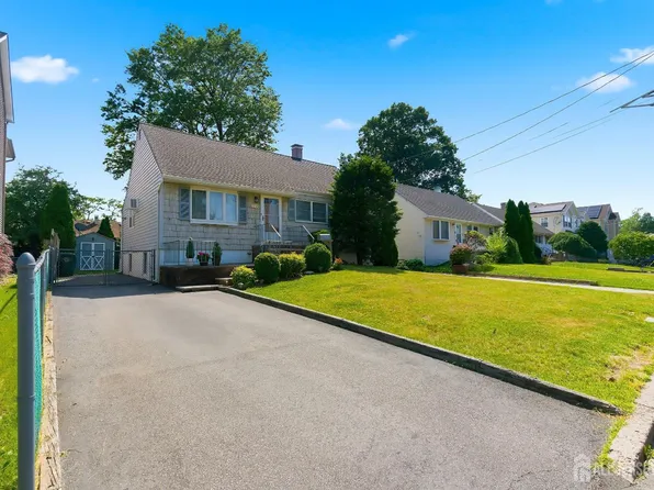 219 Julius St, Iselin, NJ 08830