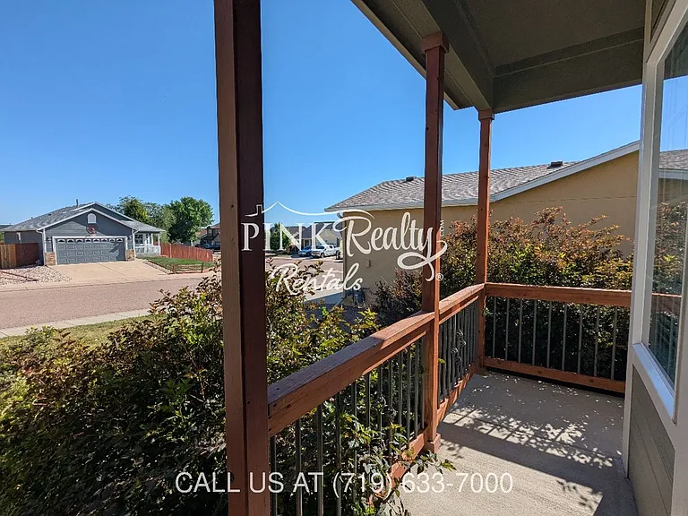 8377 Freestar Way — Photo 23