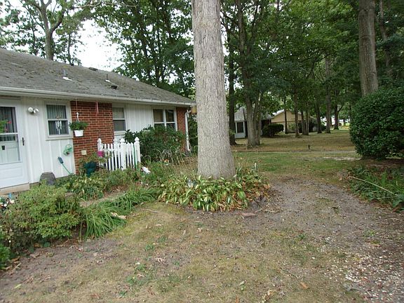 5th image of 36A Cambridge Ct #100A