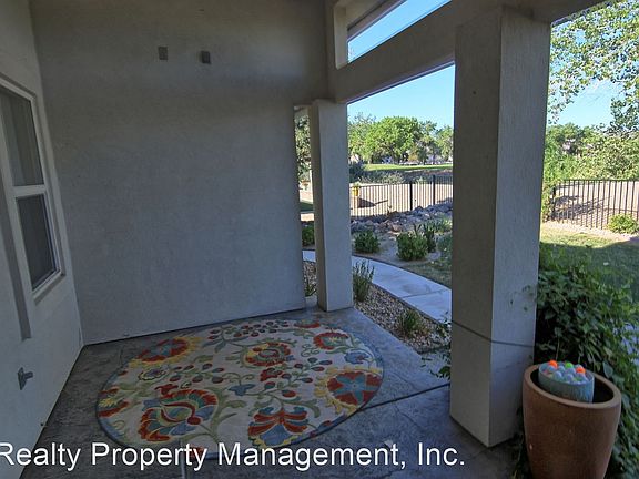 4th image of 111 Desert Lakes Dr