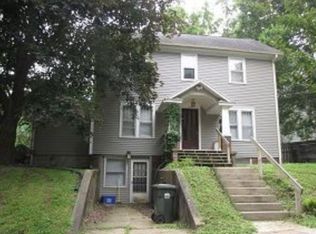 1123 E Washington St, Iowa City, IA 52245