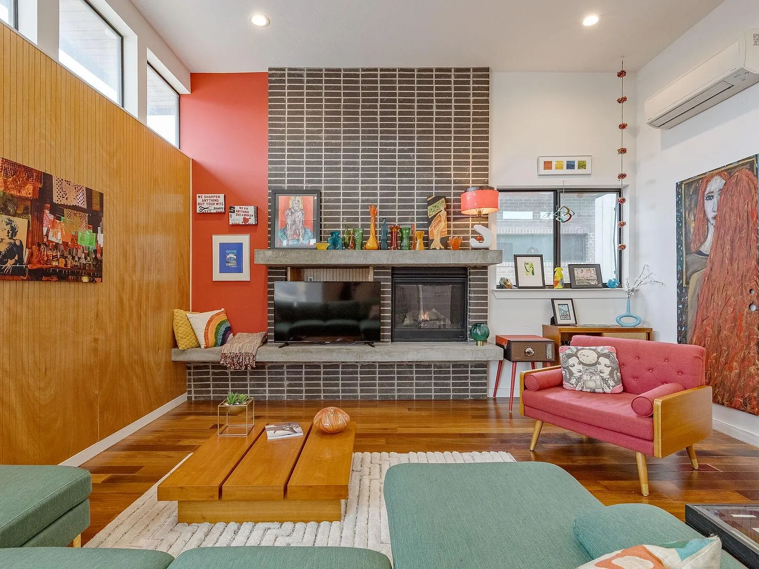2 bed, 1417 sqft, $2,300 — Photo 3