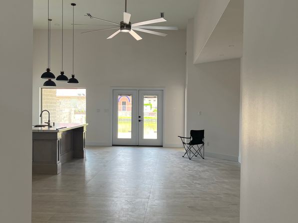 3 Red Fox St #2