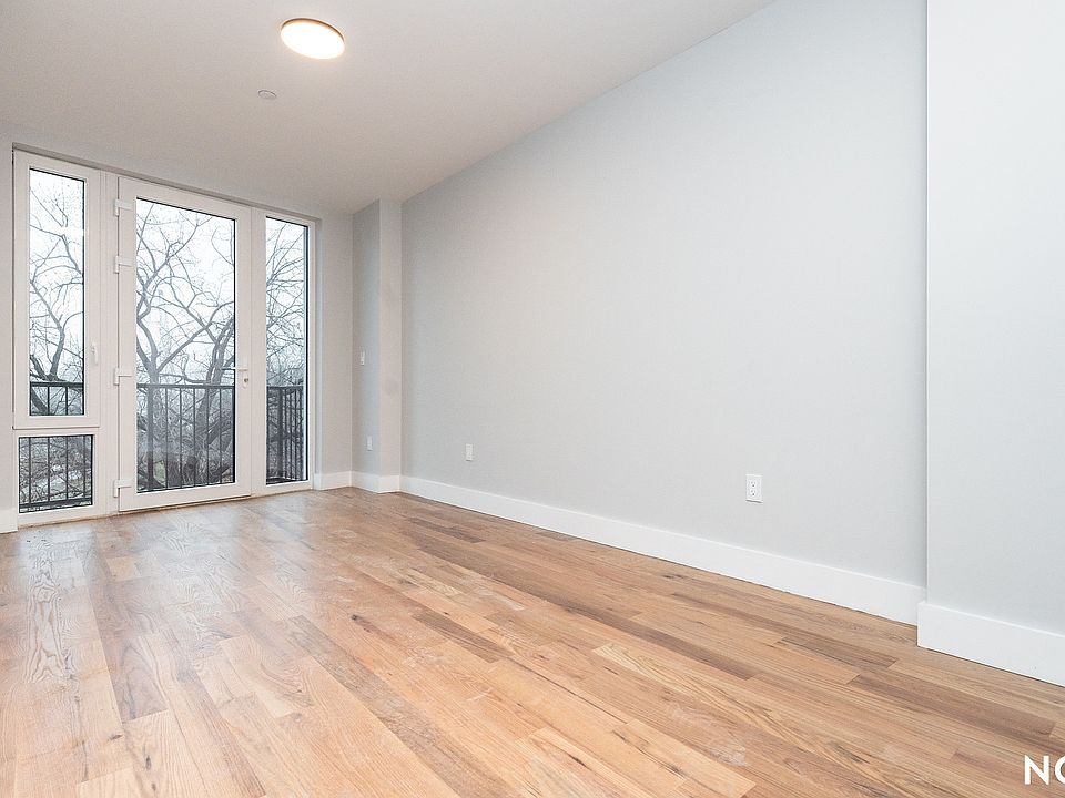 1st image of 30-61 Vernon Blvd #4G